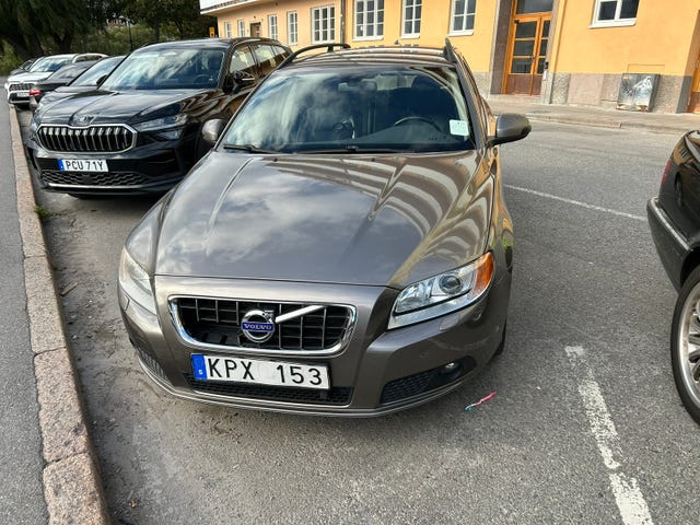 Volvo V70 2011