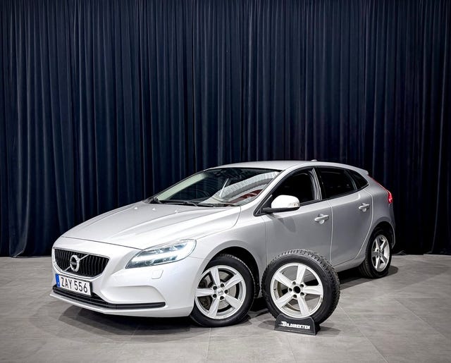 Volvo V40 2018