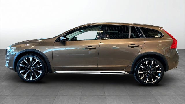Volvo V60 Cross Country 2016 – bild 4