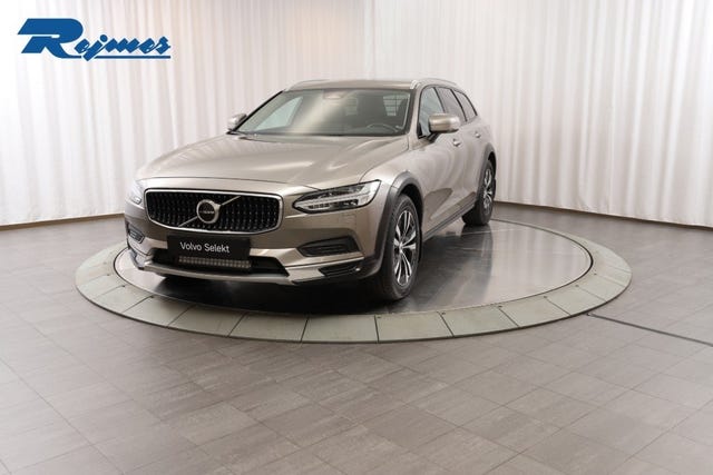 Volvo V90 Cross Country 2022