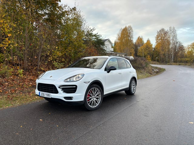 Porsche Cayenne Turbo 2013