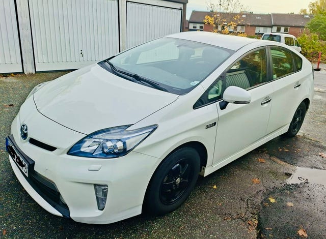Toyota Prius Plug-in Hybrid 2013
