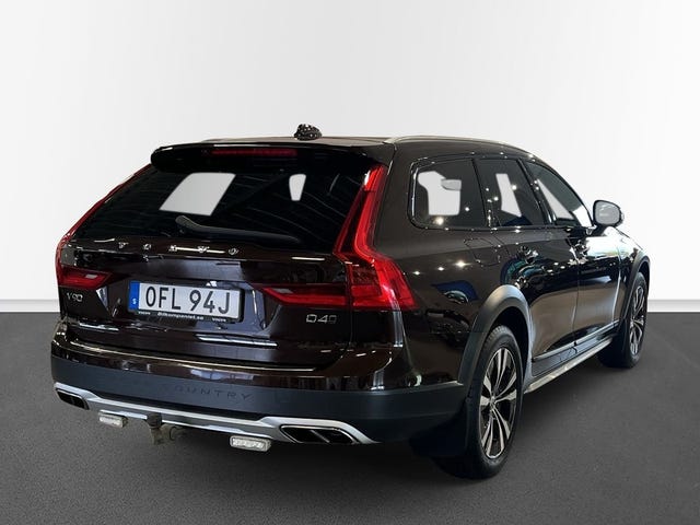 Volvo V90 Cross Country 2020 – bild 4