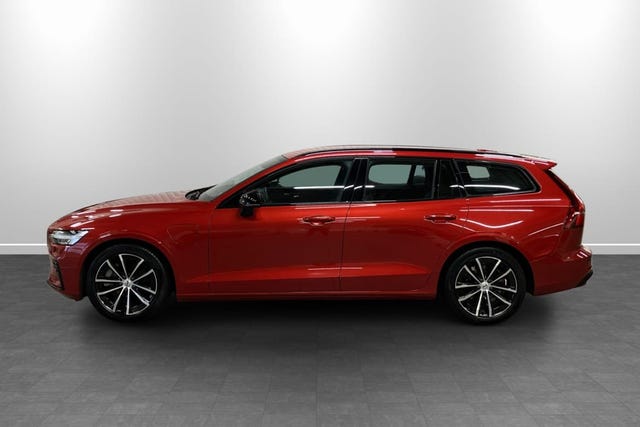Volvo V60 2025