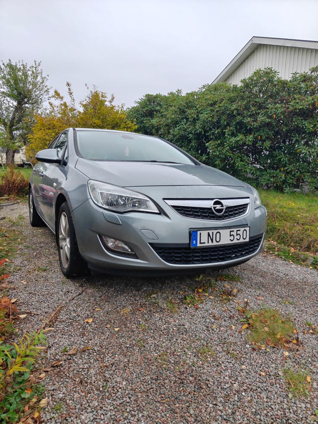 Opel Astra 2010