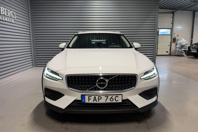 Volvo V60 Cross Country 2020 – bild 2