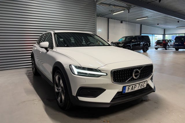 Volvo V60 Cross Country 2020 – bild 3