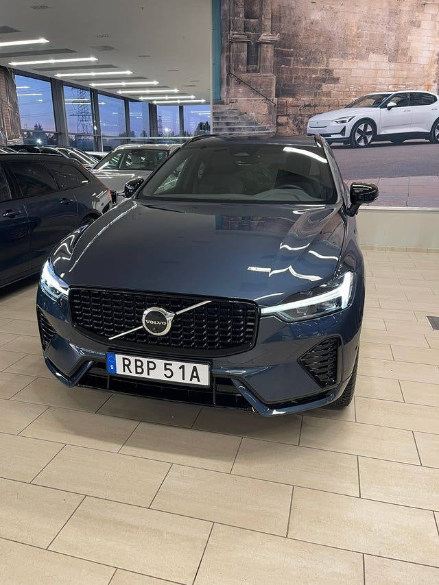 Volvo XC60 2025
