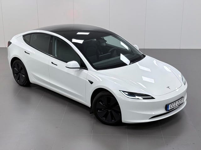 Tesla Model 3 2024