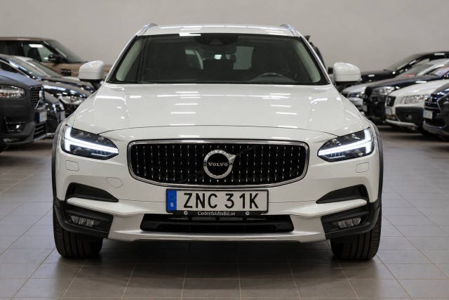 Volvo V90 Cross Country 2019 – bild 3