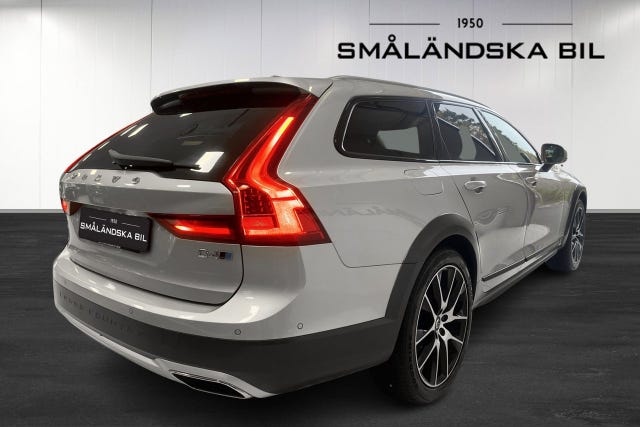 Volvo V90 Cross Country 2019 – bild 4
