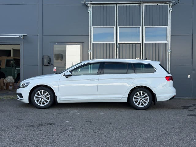 Volkswagen Passat 2021 – bild 3