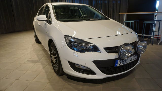 Opel Astra 2013