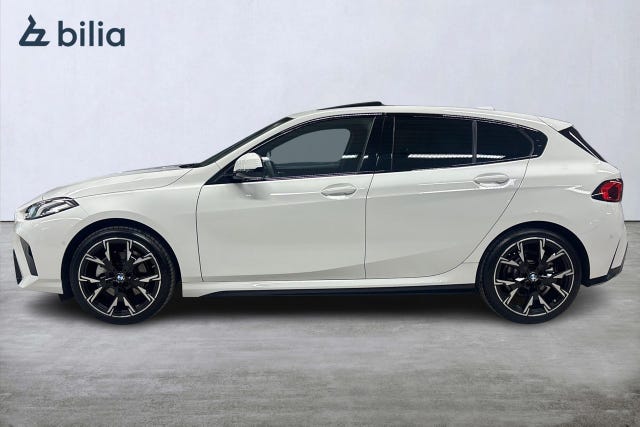 BMW 120 2026 – bild 3
