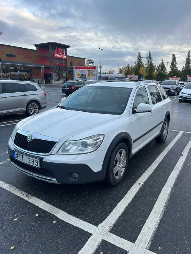 Skoda Octavia Scout 2013
