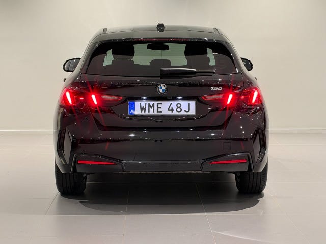 BMW 120 2026 – bild 4