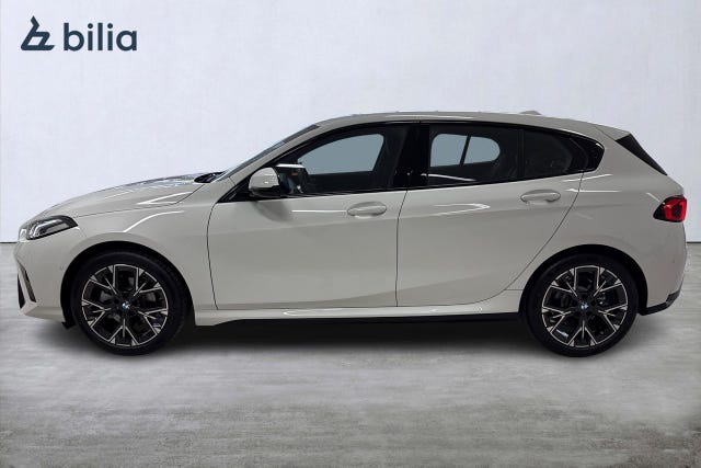 BMW 120 2026 – bild 3