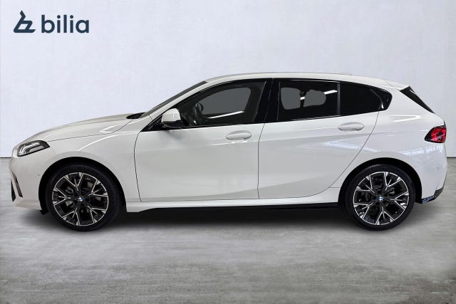 BMW 120 2026 – bild 3