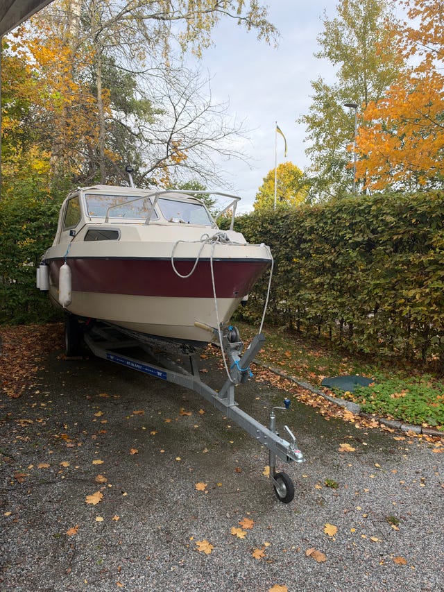 Flipper 620 - 115 HK Yamaha 2001 - 90 timmar på motorn