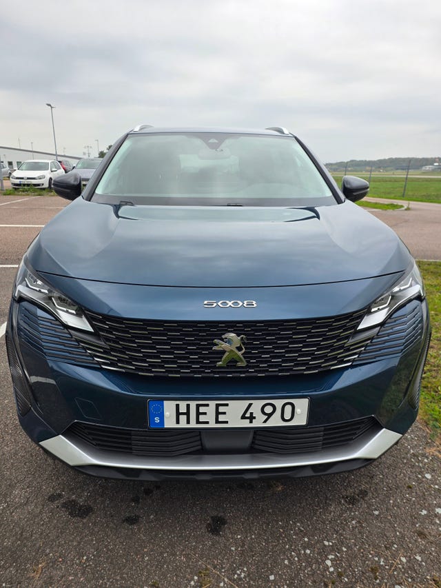 Peugeot 5008 2021