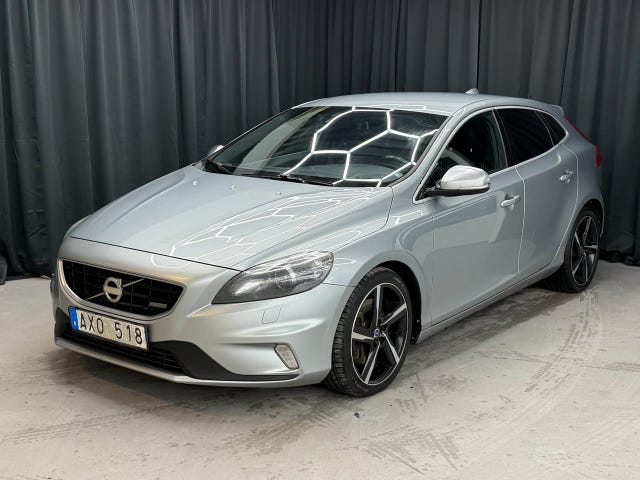 Volvo V40 2014