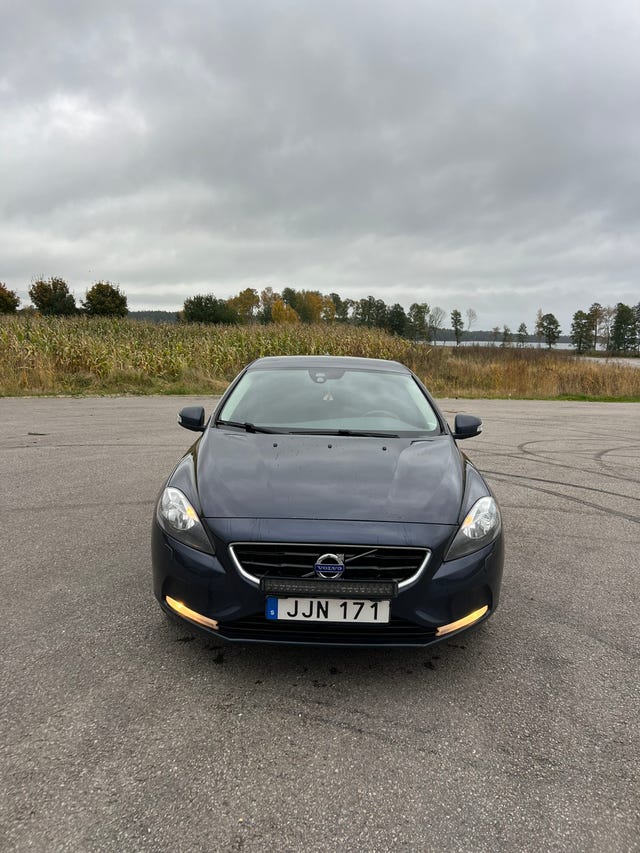 Volvo V40 2014 – bild 2
