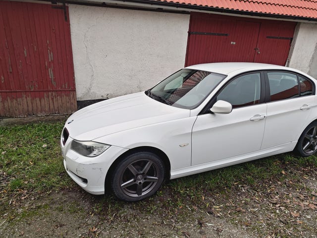 BMW 318i 2012