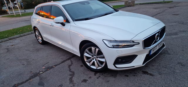 Volvo V60 2021