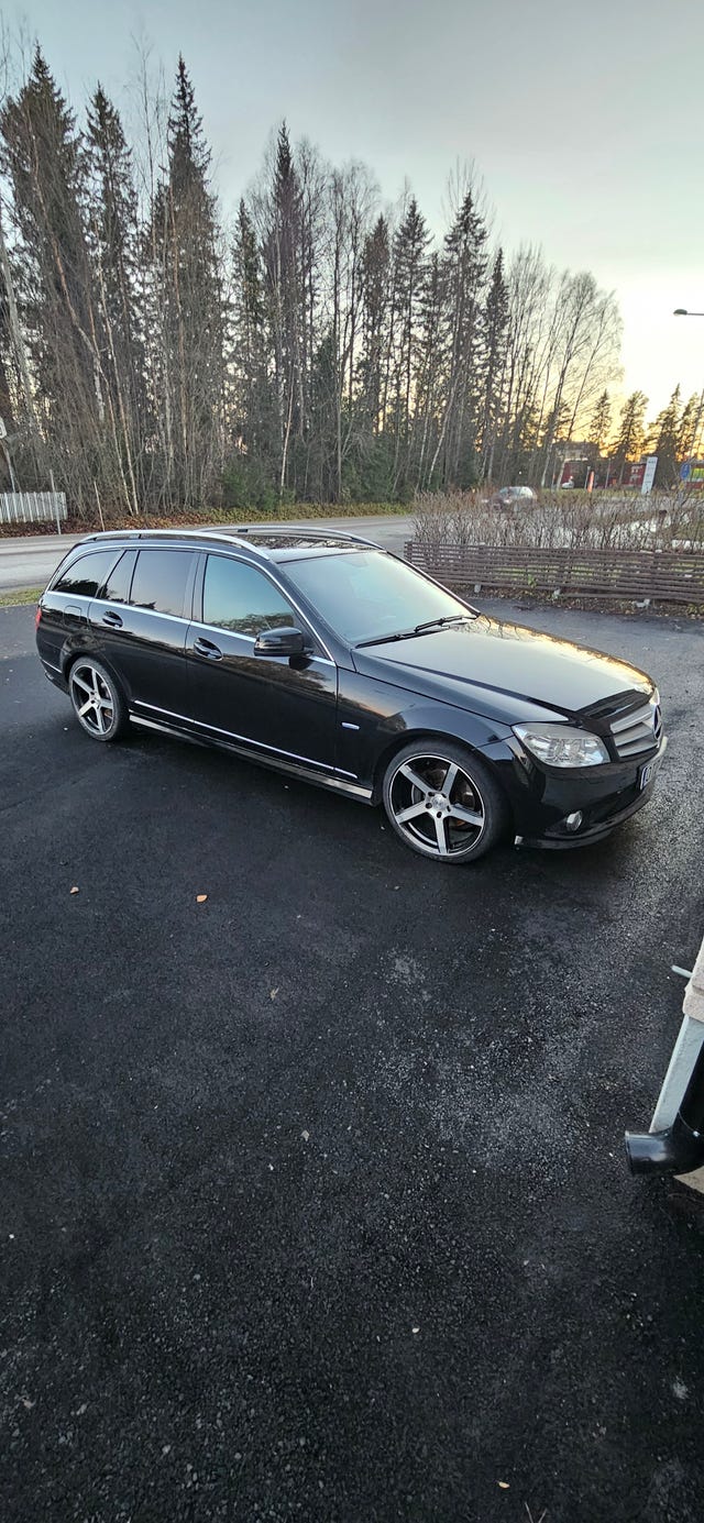 Mercedes-Benz C 180 2010