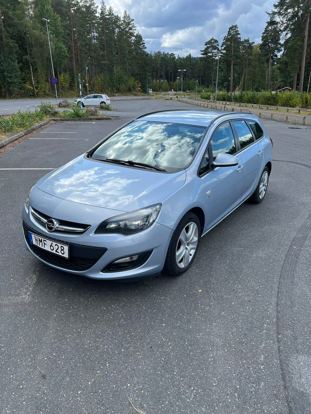 Opel Astra 2014