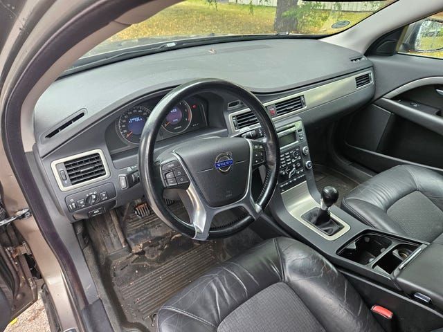 Volvo V70 2010 – bild 4