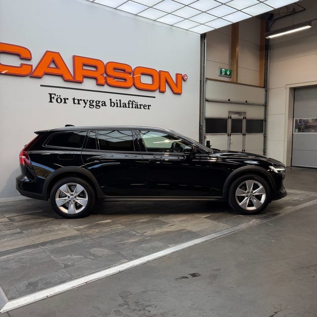 Volvo V60 Cross Country 2021 – bild 3