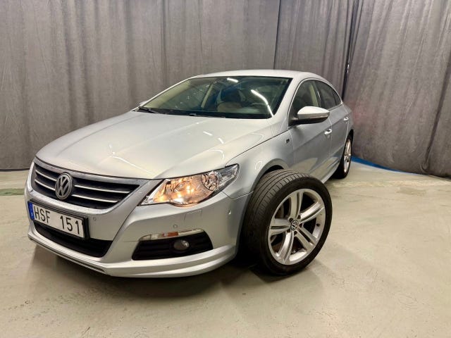 Volkswagen Passat CC 2011