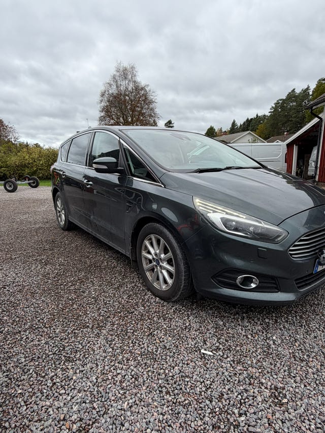 Ford S-MAX 2016
