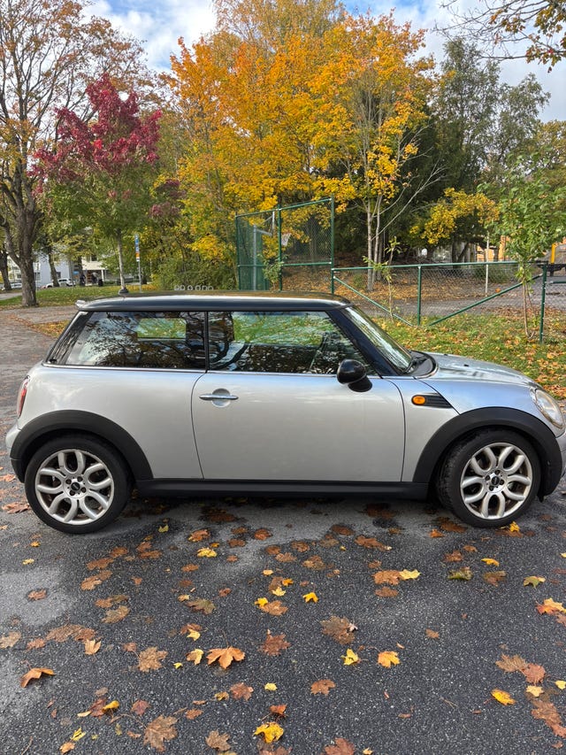 MINI Cooper 2010