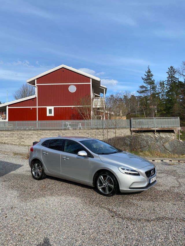 Volvo V40 2018