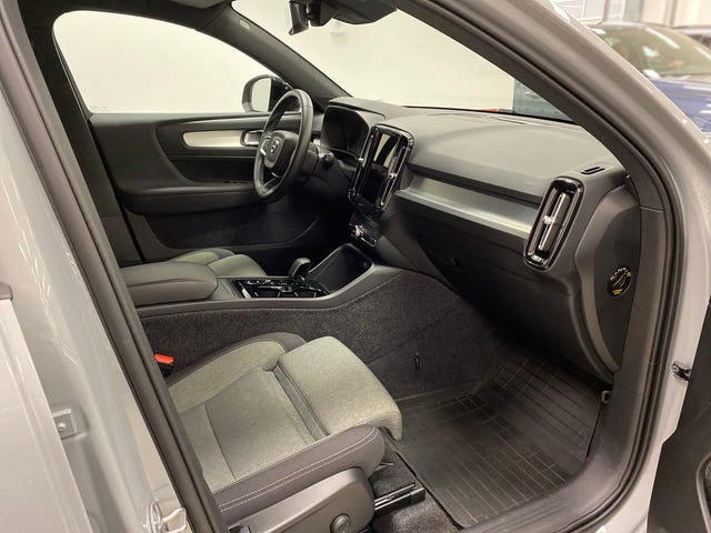 Volvo XC40 2025 – bild 4