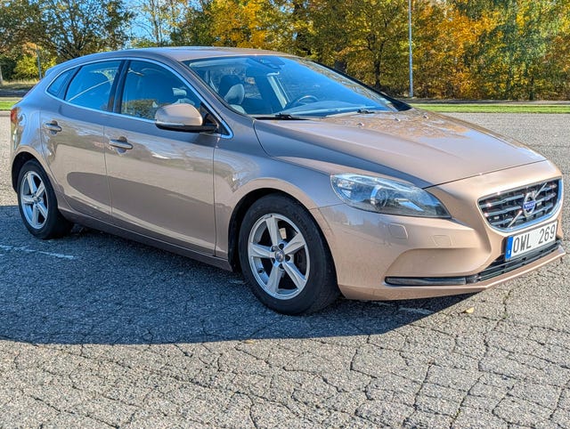 Volvo V40 2013