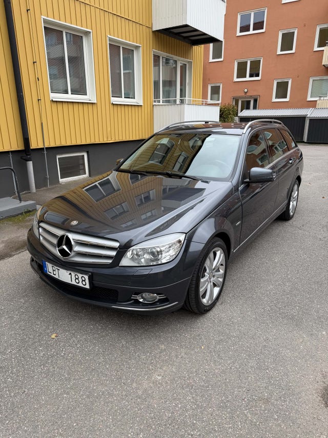 Mercedes-Benz C220 2011 – bild 2