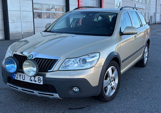 Skoda Octavia Scout 2012