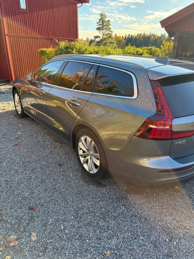 Volvo V60 2019 – bild 2