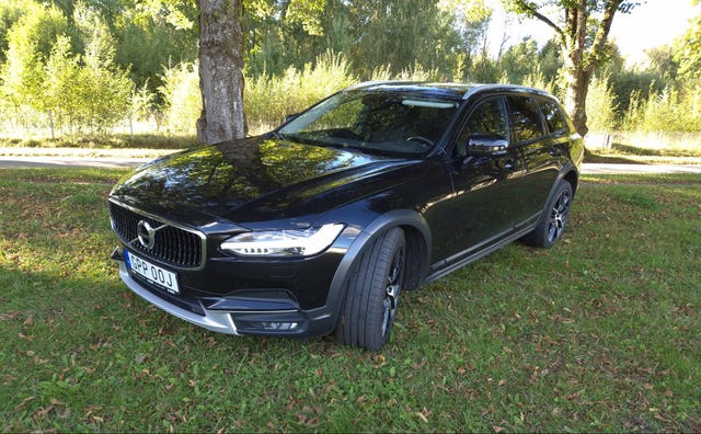 Volvo V90 Cross Country 2019 – bild 2