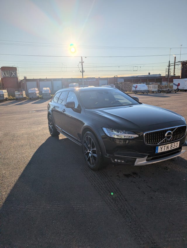 Volvo V90 Cross Country 2019 – bild 3