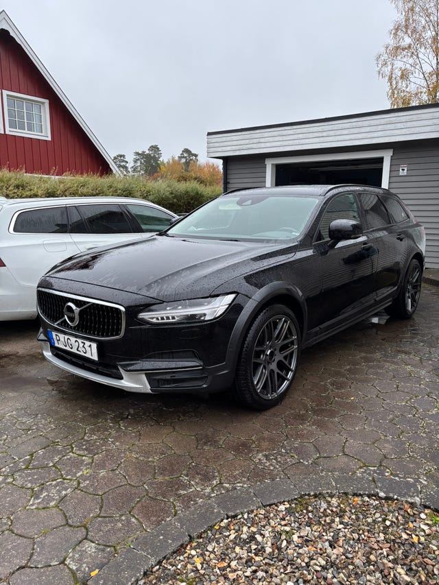 Volvo V90 Cross Country 2017