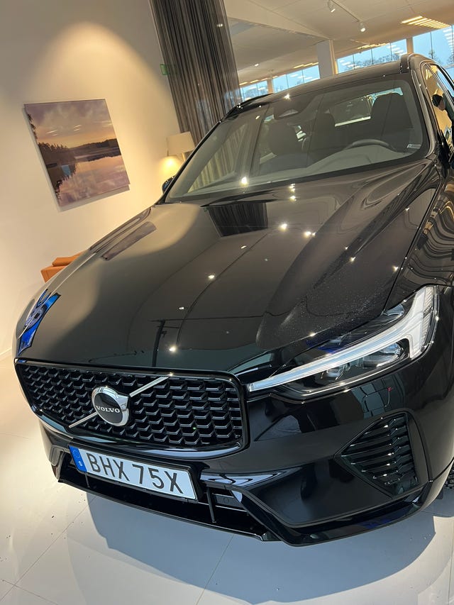 Volvo XC60 2025