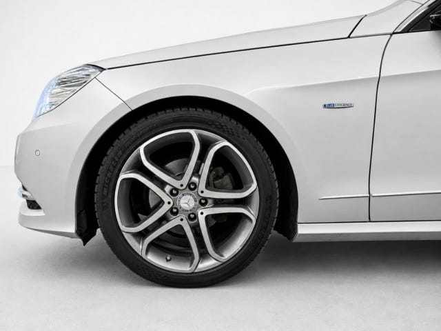 Mercedes-Benz E220 2011 – bild 3