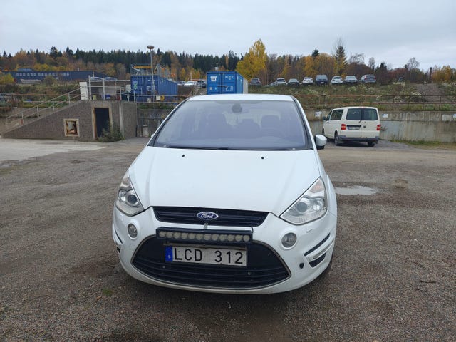 Ford S-MAX 2011