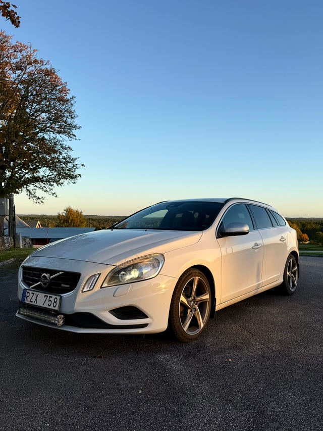 Volvo V60 2012 – bild 2