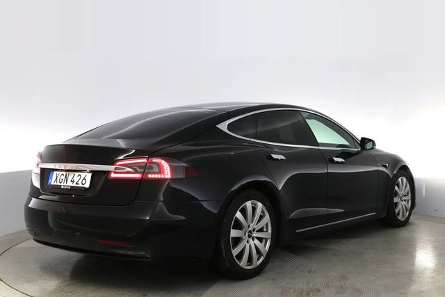Tesla Model S 2018