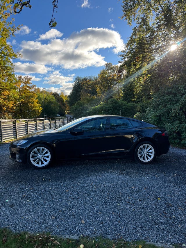 Tesla Model S 2018